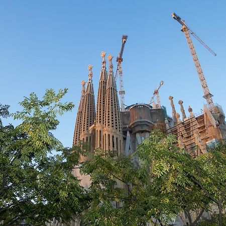 Gaudi Apartment Barcelona Eksteriør bilde