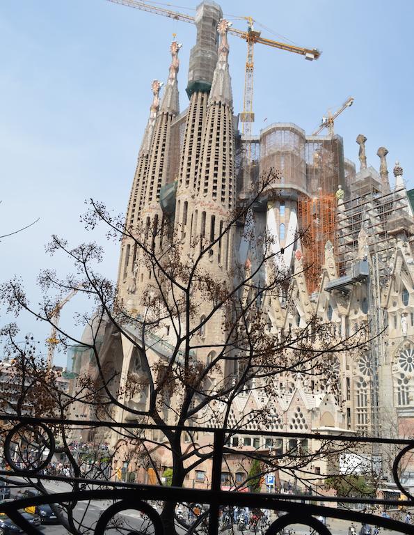 Gaudi Apartment Barcelona Eksteriør bilde